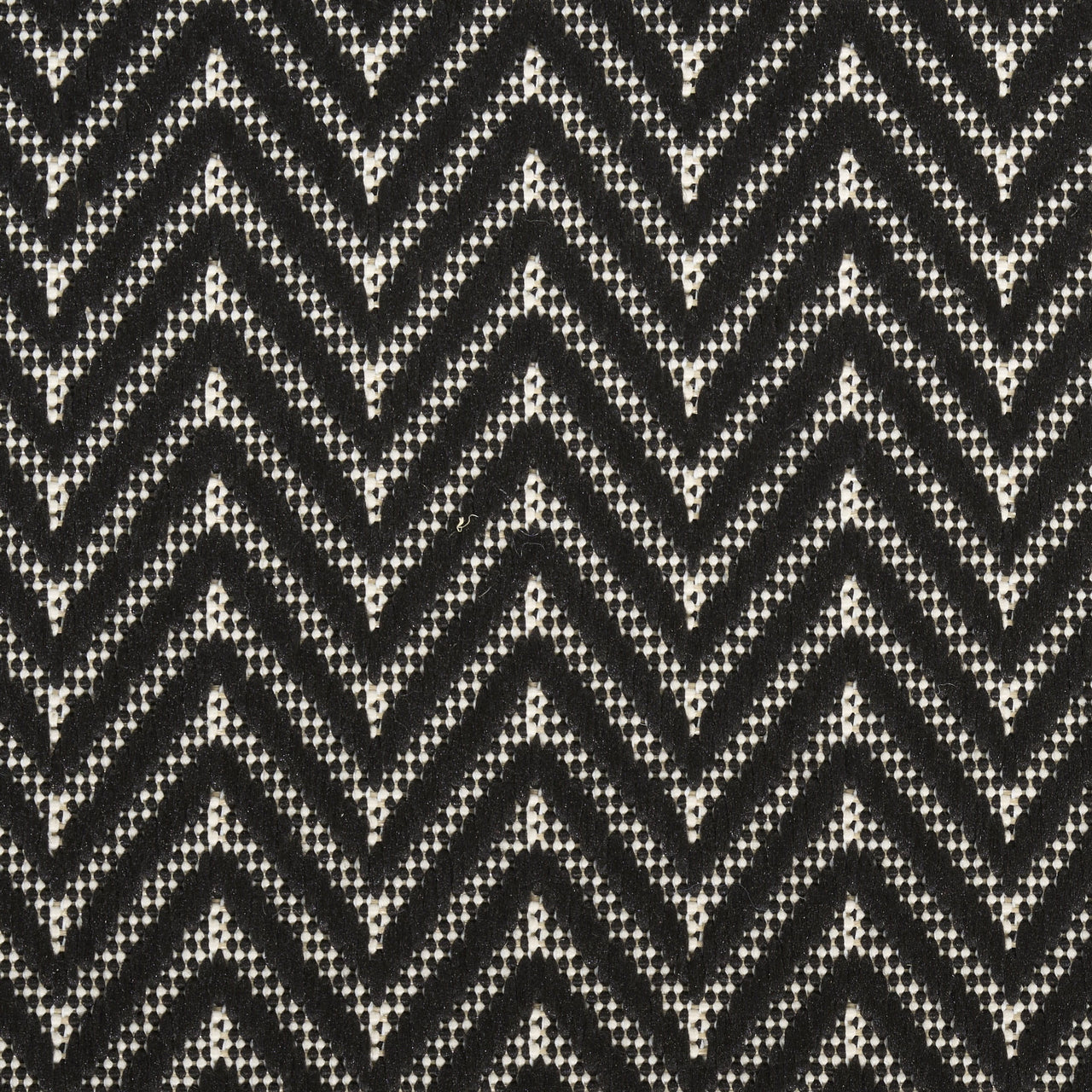 Nourison Horizon Indoor/Outdoor 2' x 6' Black Modern Rug