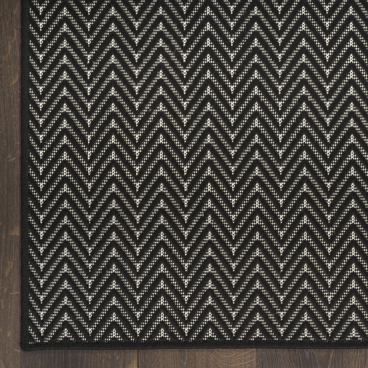 Nourison Horizon Indoor/Outdoor 2' x 6' Black Modern Rug