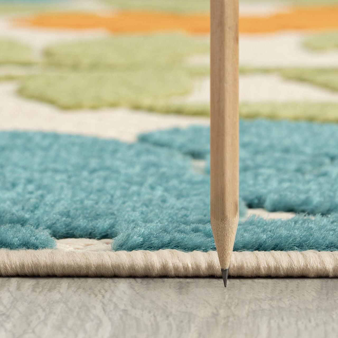 Oasis Modern Floral Multicolor Polypropylene Indoor Outdoor Area Rug, 5'x7' Rectangle