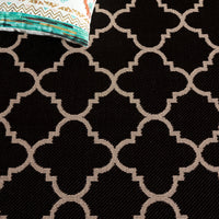 Safavieh Courtyard Alina Geometric Quatrefoil Indoor/Outdoor Area Rug, Black/Beige, 5'3