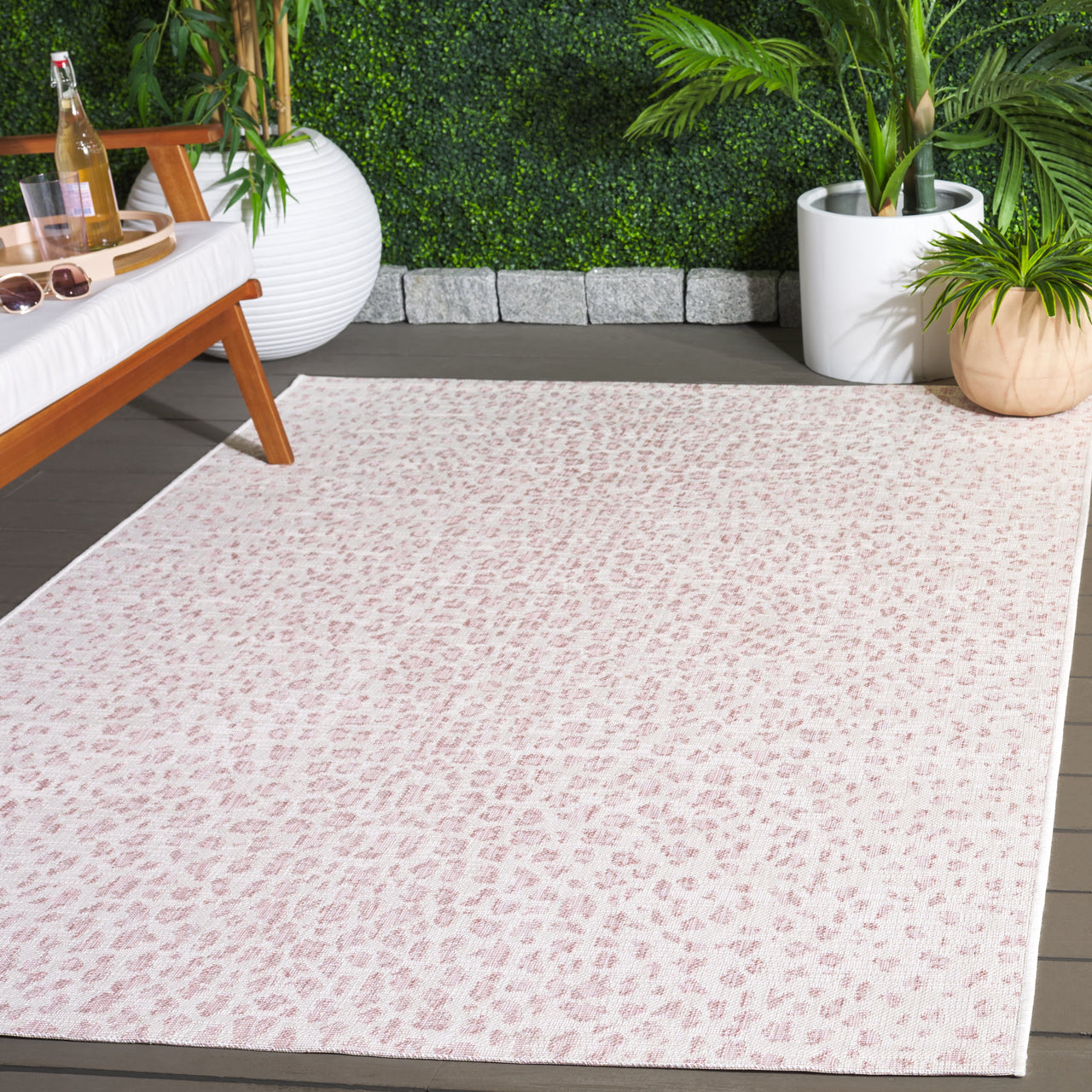 Safavieh Courtyard Karina Animal Indoor/Outdoor Area Rug, Gray/Black, 5'5" x 7'7"