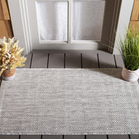 Safavieh Courtyard Mitre Geometric Indoor/Outdoor Area Rug, Beige, 5'3