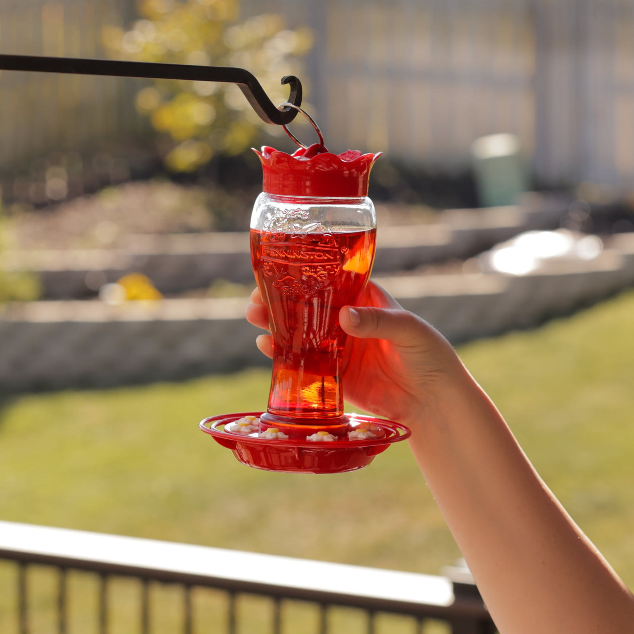 Pennington Glass Red Hummingbird Feeder, 16 oz Nectar Capacity