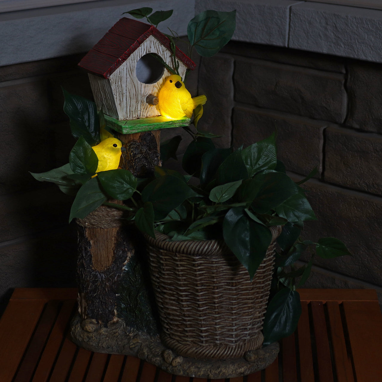 Sunnydaze Bird House 11.5" x 7.5" x 17.25" Polyresin Outdoor Planter with Solar Lighted Birds