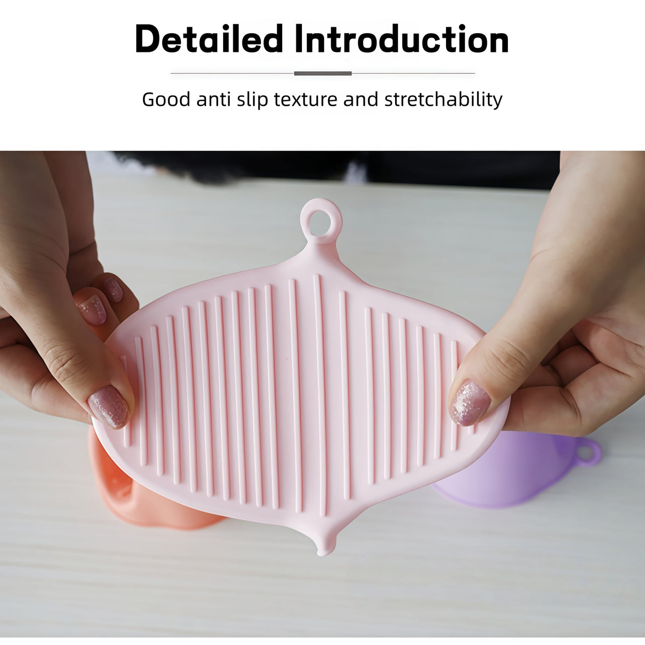 2-Piece Mini Silicone Heat-Resistant Gloves, High-Temperature Resistant, Ideal for Baking, Cooking, and Grilling (Pink)
