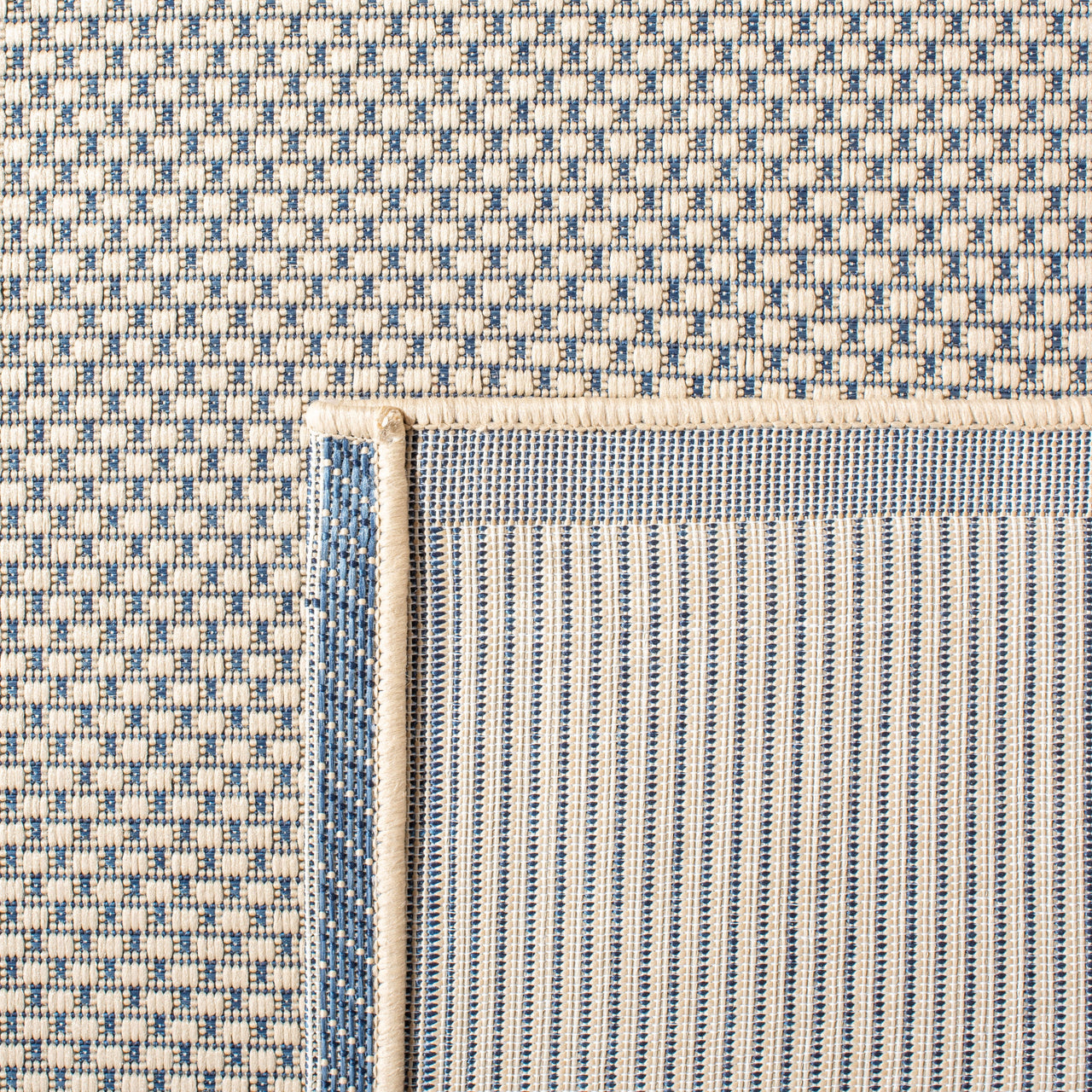 Safavieh Courtyard Justine Bordered Indoor/Outdoor Area Rug, Beige/Navy, 5'3" x 7'7"
